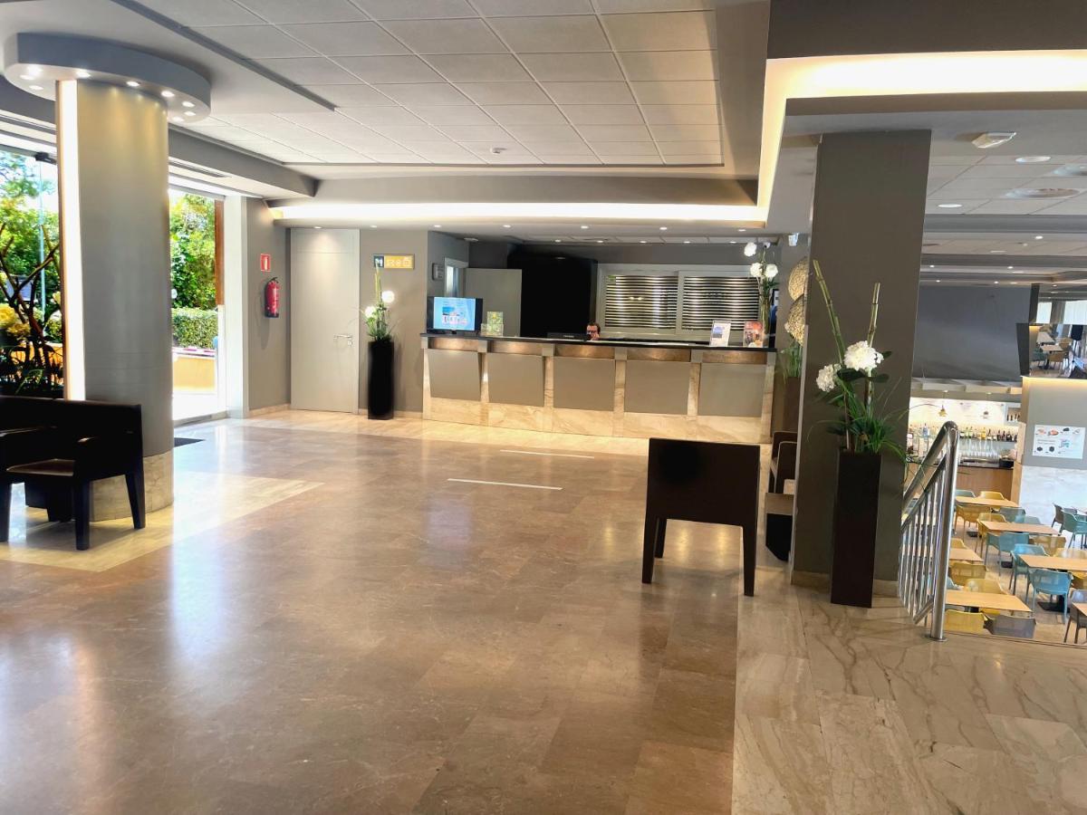 Aparthotel Sunclub Salou Ngoại thất bức ảnh