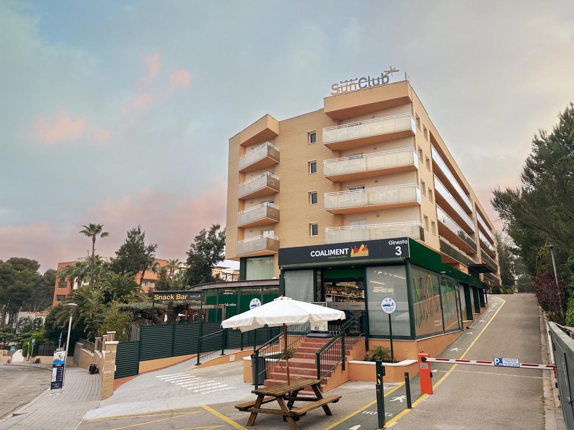 Aparthotel Sunclub Salou Ngoại thất bức ảnh