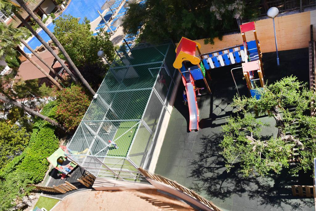 Aparthotel Sunclub Salou Ngoại thất bức ảnh
